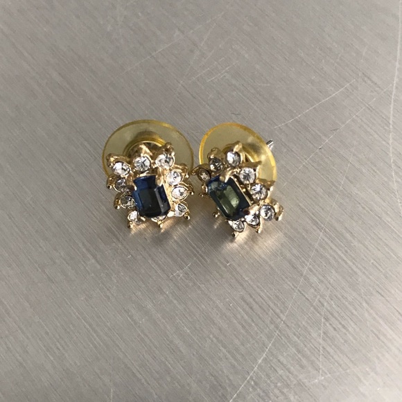 Vintage Stud Earrings - Picture 1 of 3